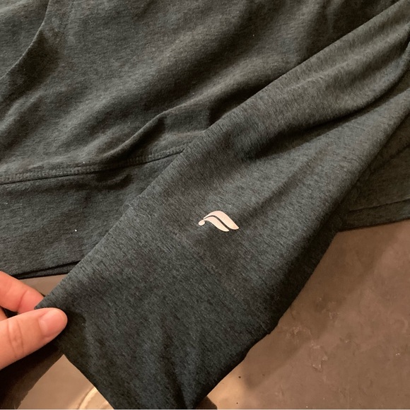 Fabletics Women’s Cloud Jersey Cropped Hoodie Everpine Heather Green Size Large - Picture 5 of 8